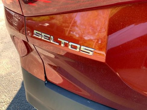 Used 2021 Kia Seltos S AWD/4WD image 7