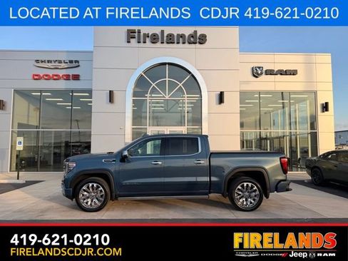 Used 2024 GMC Sierra 1500 Denali AWD/4WD image 2