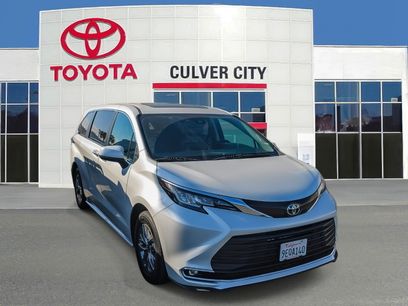 Used 2023 Toyota Sienna XLE