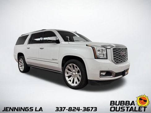 Used 2020 GMC Yukon XL Denali w/ Open Road Package AWD/4WD image 7