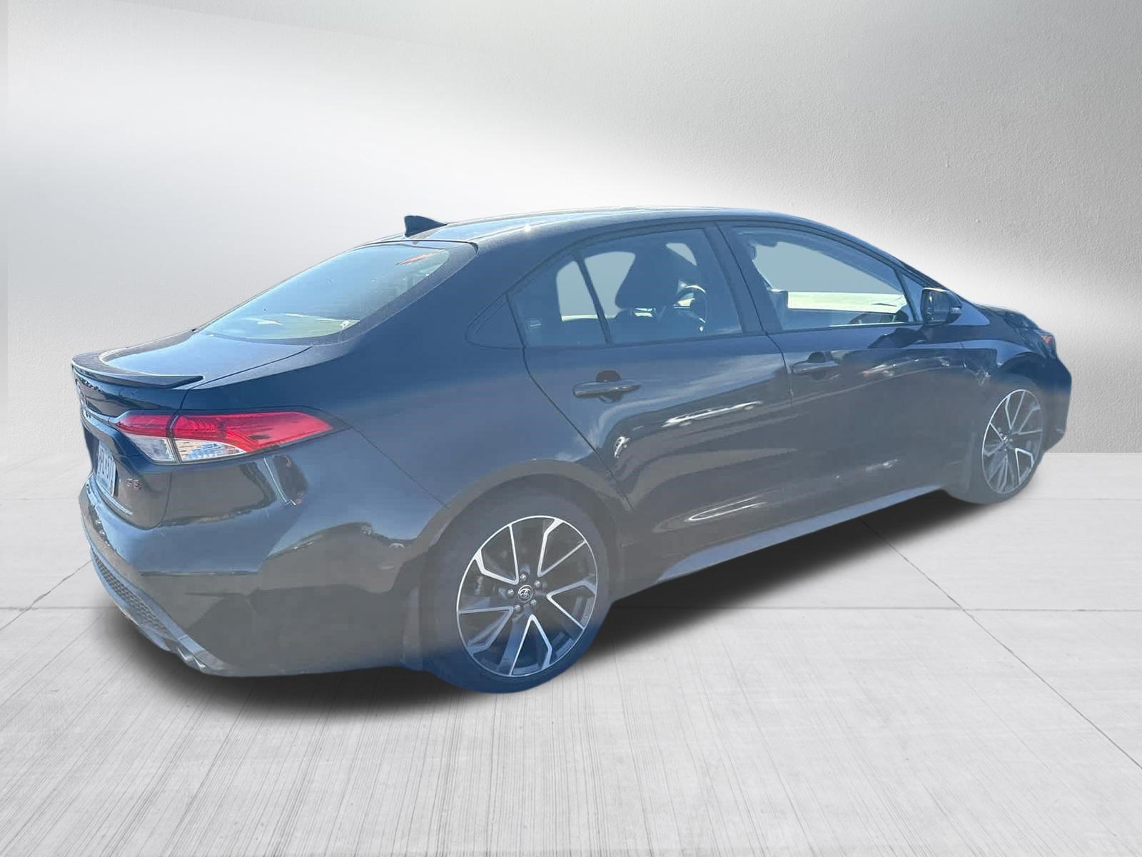 Used 2022 Toyota Corolla SE FWD image 9