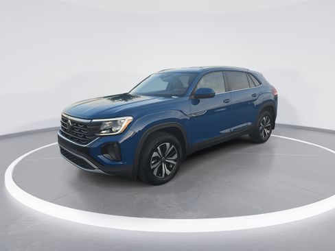 New 2025 Volkswagen Atlas Cross Sport SE image 7