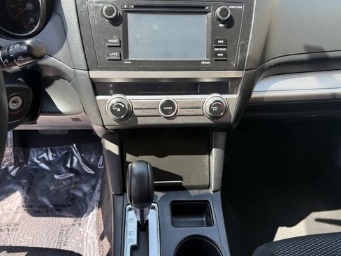Used 2017 Subaru Outback 2.5i AWD/4WD image 39