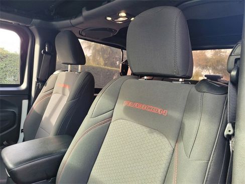 Used 2021 Jeep Wrangler Rubicon image 12