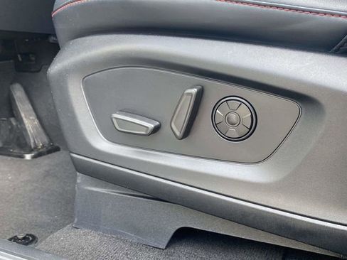 Certified 2025 Ford Explorer ST-Line w/ Premium Package image 19