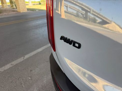 Used 2022 Kia Telluride EX w/ EX Premium Package AWD/4WD image 22
