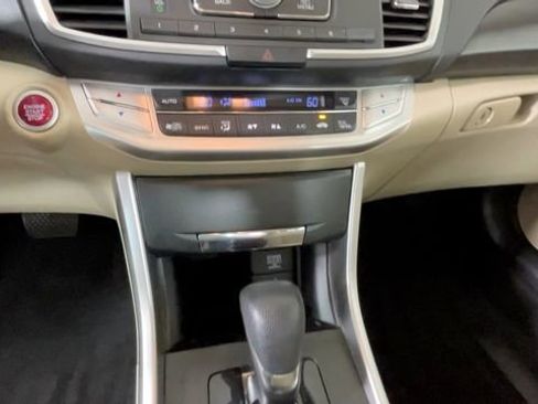 Used 2015 Honda Accord EX image 33