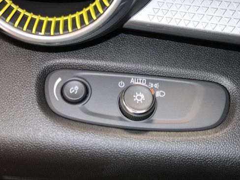 New 2026 Chevrolet Trax LT w/ Driver Confidence Package image 36