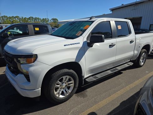 Used 2024 Chevrolet Silverado 1500 Custom image 7