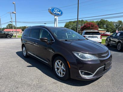 Used 2018 Chrysler Pacifica Touring-L Plus w/ Advanced Safetytec Group