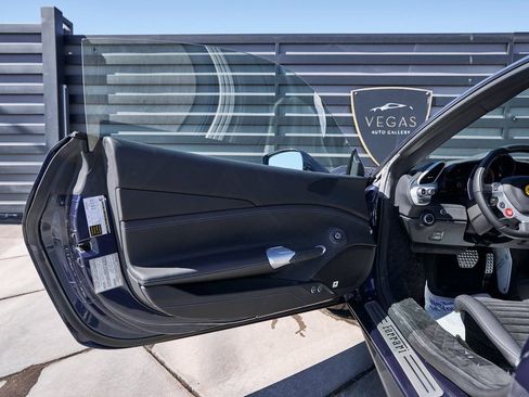 Used 2018 Ferrari 488 GTB image 31