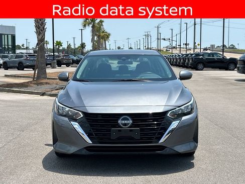 Used 2024 Nissan Sentra SV FWD image 10