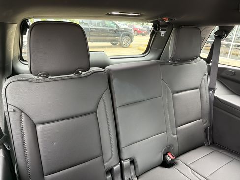 Used 2021 GMC Yukon Denali w/ Denali Premium Package RWD image 9