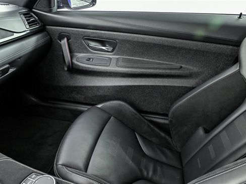 Used 2020 BMW M4 CS w/ Executive Package RWD image 28