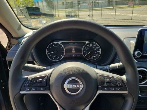 Used 2025 Nissan Sentra SV image 15