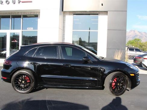 Used 2018 Porsche Macan GTS w/ Premium Package Plus AWD/4WD image 10
