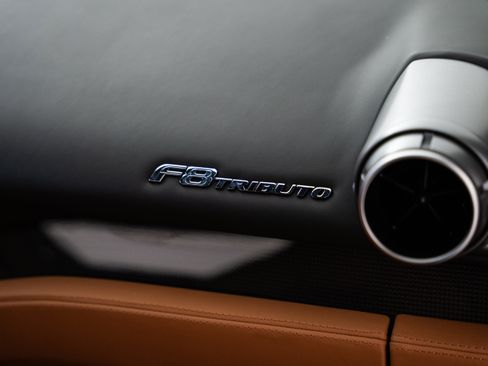 Used 2021 Ferrari F8 Tributo RWD image 47