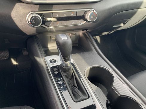 Used 2025 Nissan Altima 2.5 SV image 42