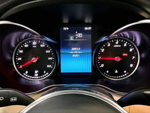 Used 2020 Mercedes-Benz GLC 300 4MATIC image 26