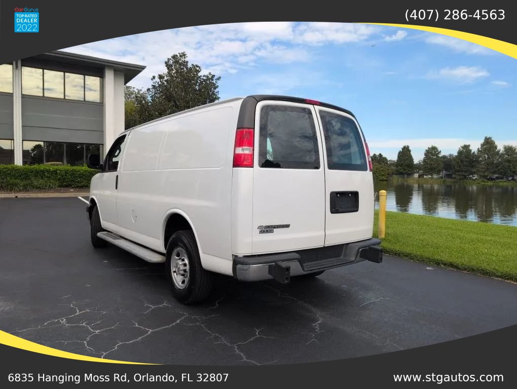Used 2020 Chevrolet Express 2500 w/ Driver Convenience Package RWD image 3