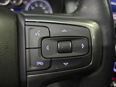 Used 2021 Chevrolet Suburban LT image 18