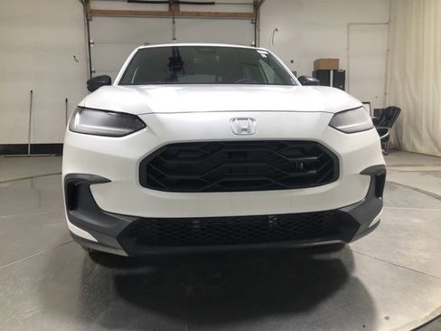 New 2026 Honda HR-V Sport image 2