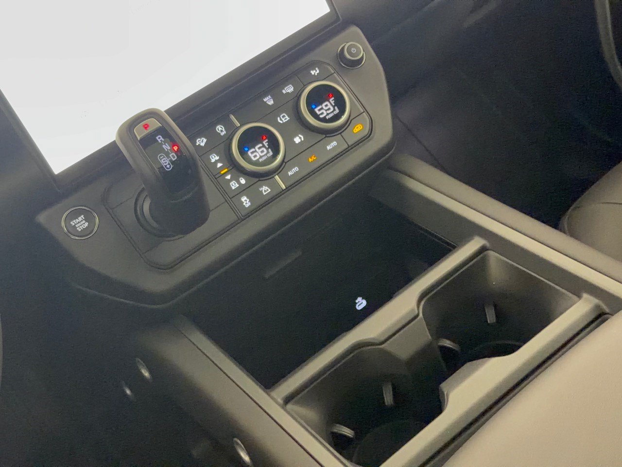 New 2026 Land Rover Defender 110 S AWD/4WD image 21