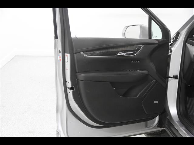 Used 2020 Cadillac XT6 Sport AWD/4WD image 4