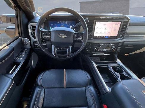 Certified 2024 Ford F250 Platinum w/ FX4 Off-Road Package image 9