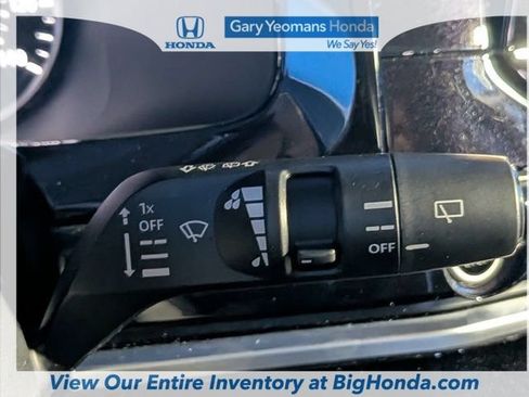 Used 2024 Nissan Pathfinder SV AWD/4WD image 28