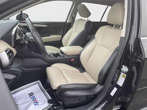 Used 2023 Subaru Outback Limited image 14