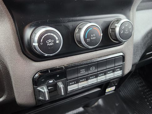 Used 2022 RAM 5500 Tradesman w/ Chrome Appearance Group image 22