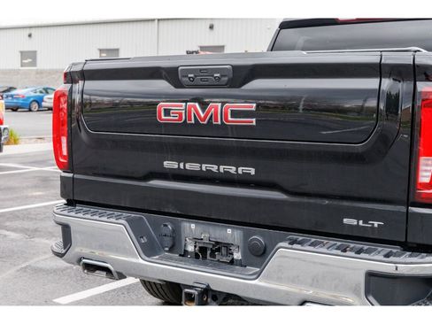 Used 2022 GMC Sierra 1500 SLT image 4