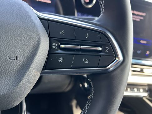 New 2026 Chevrolet Equinox EV LT image 59