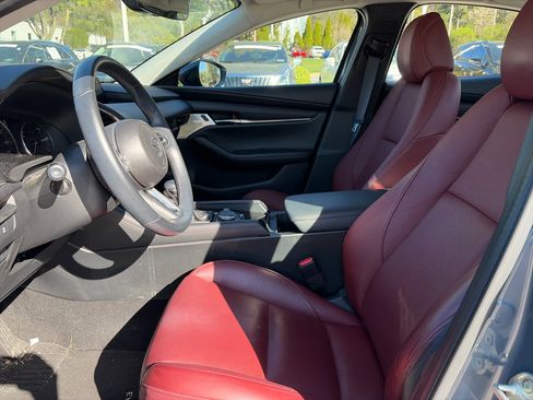 Used 2023 MAZDA MAZDA3 s image 10