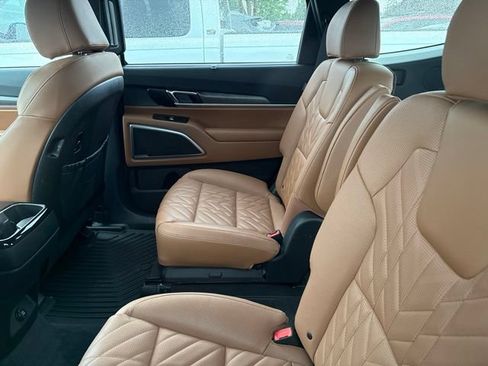 Certified 2025 Kia Telluride EX X-Line AWD/4WD image 4