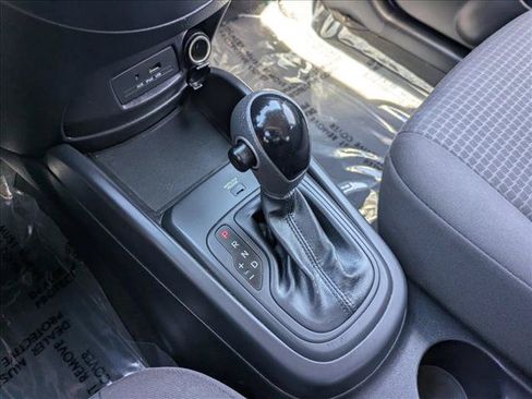 Used 2012 Kia Soul FWD image 13