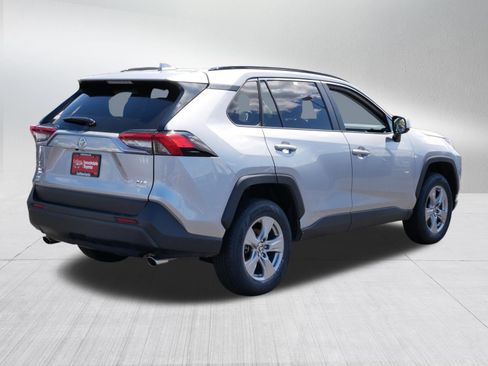 Certified 2025 Toyota RAV4 XLE AWD/4WD image 7