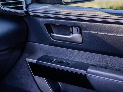 Used 2025 Toyota Tundra Limited image 11