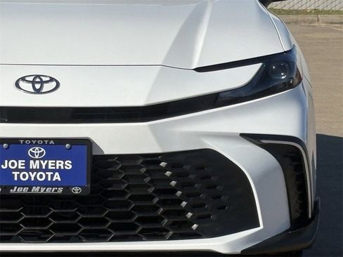 Certified 2026 Toyota Camry SE image 4