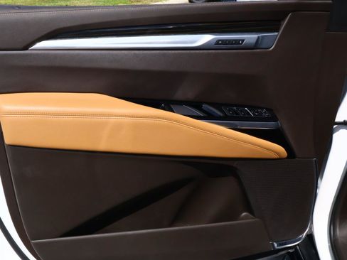Certified 2025 Cadillac Escalade Premium Luxury w/ LPO, Floor Liner Package RWD image 22