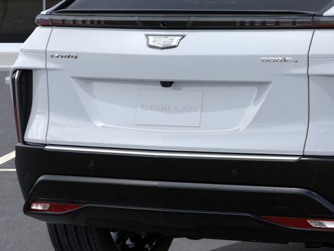 New 2026 Cadillac Lyriq Premium Luxury w/ LPO, Blue Accent Package image 14