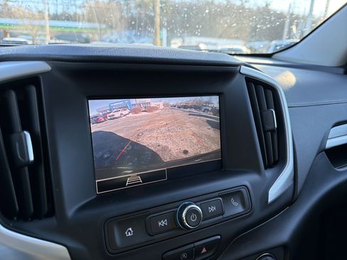 Used 2022 GMC Terrain SLE w/ Driver Convenience Package image 20