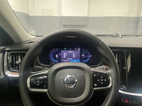 Used 2025 Volvo S60 T8 Ultra image 15