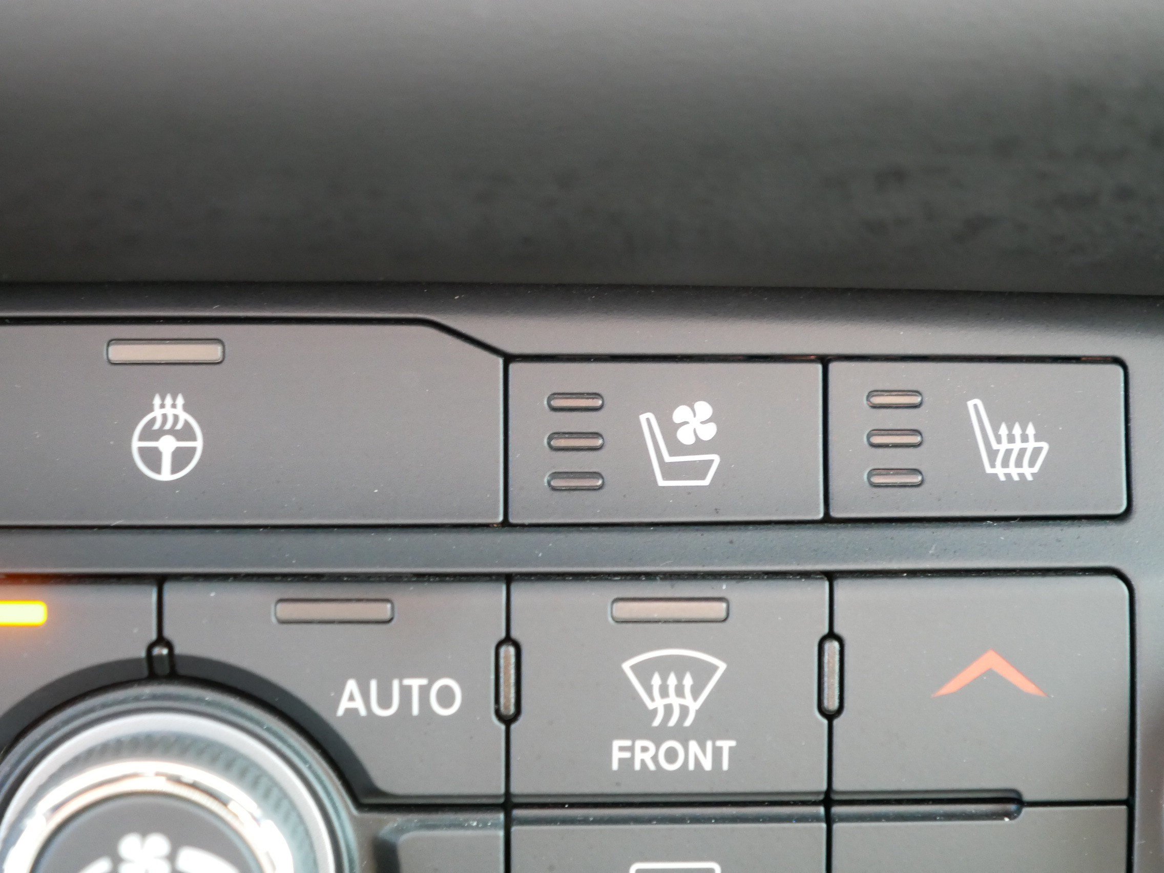 Used 2025 Dodge Durango GT AWD/4WD image 30