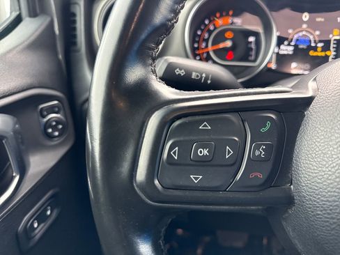 Used 2022 Jeep Wrangler Unlimited Sport image 27