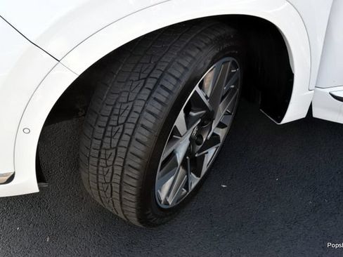 Used 2023 Hyundai Santa Fe Calligraphy FWD image 7