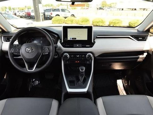 Used 2024 Toyota RAV4 XLE Premium FWD image 7