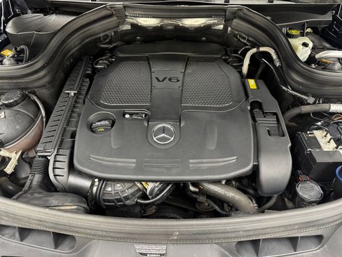 Used 2015 Mercedes-Benz GLK 350 4MATIC image 32