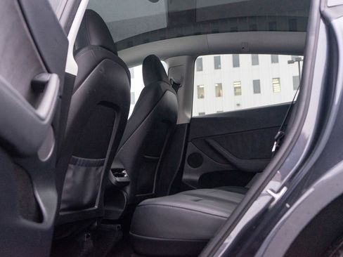 Used 2024 Tesla Model Y Long Range image 27